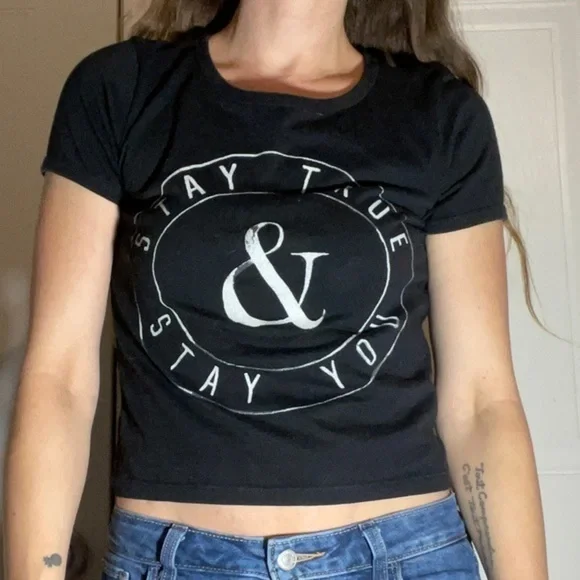 Hollister small t-shirt - Picture 2 of 3